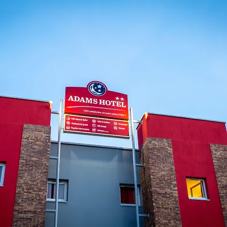 Hotel Adams 2*