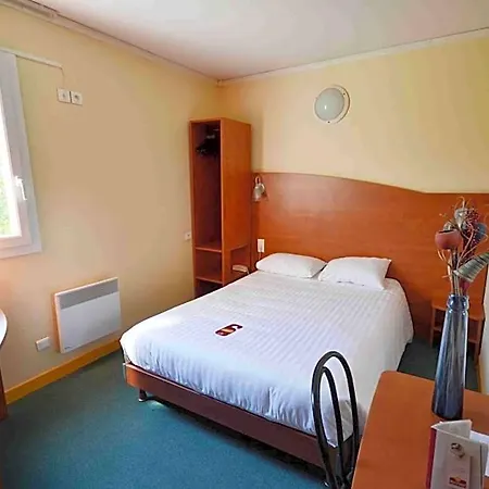 Hotel Adams 2*